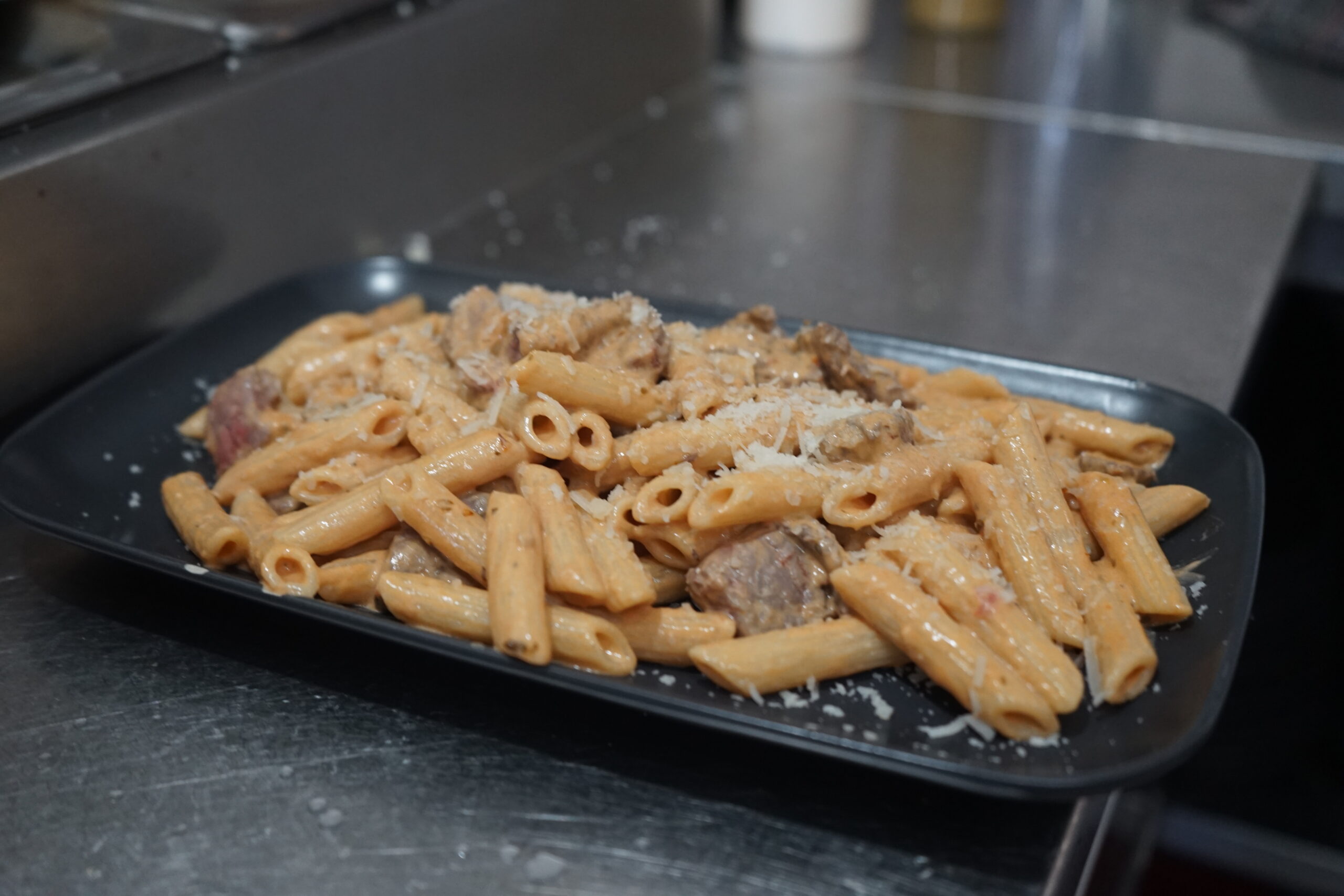 Penne<br>c/ Carne<br>de Vaca<br>e Tomate