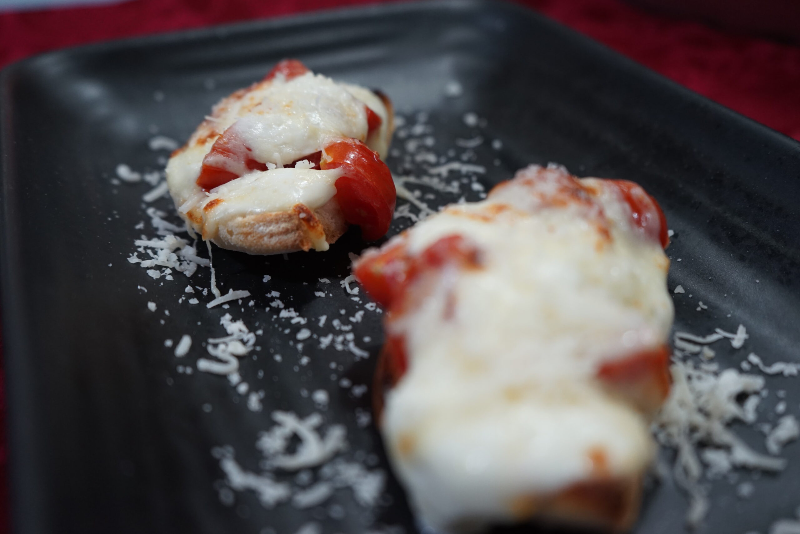 Bruschetta<br>Caprese