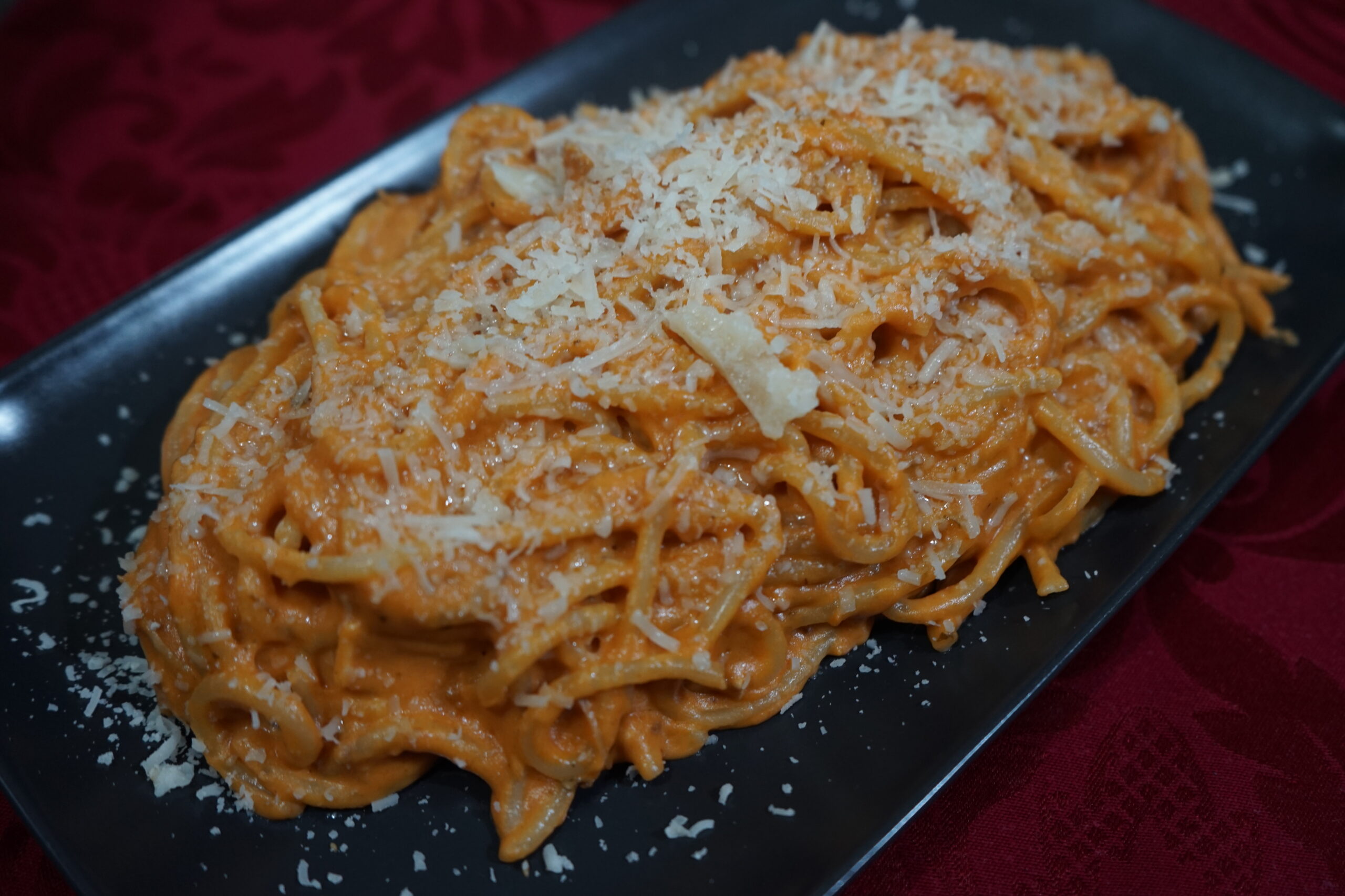 Spaghetti c/ Frango<br>e Molho de Tomate