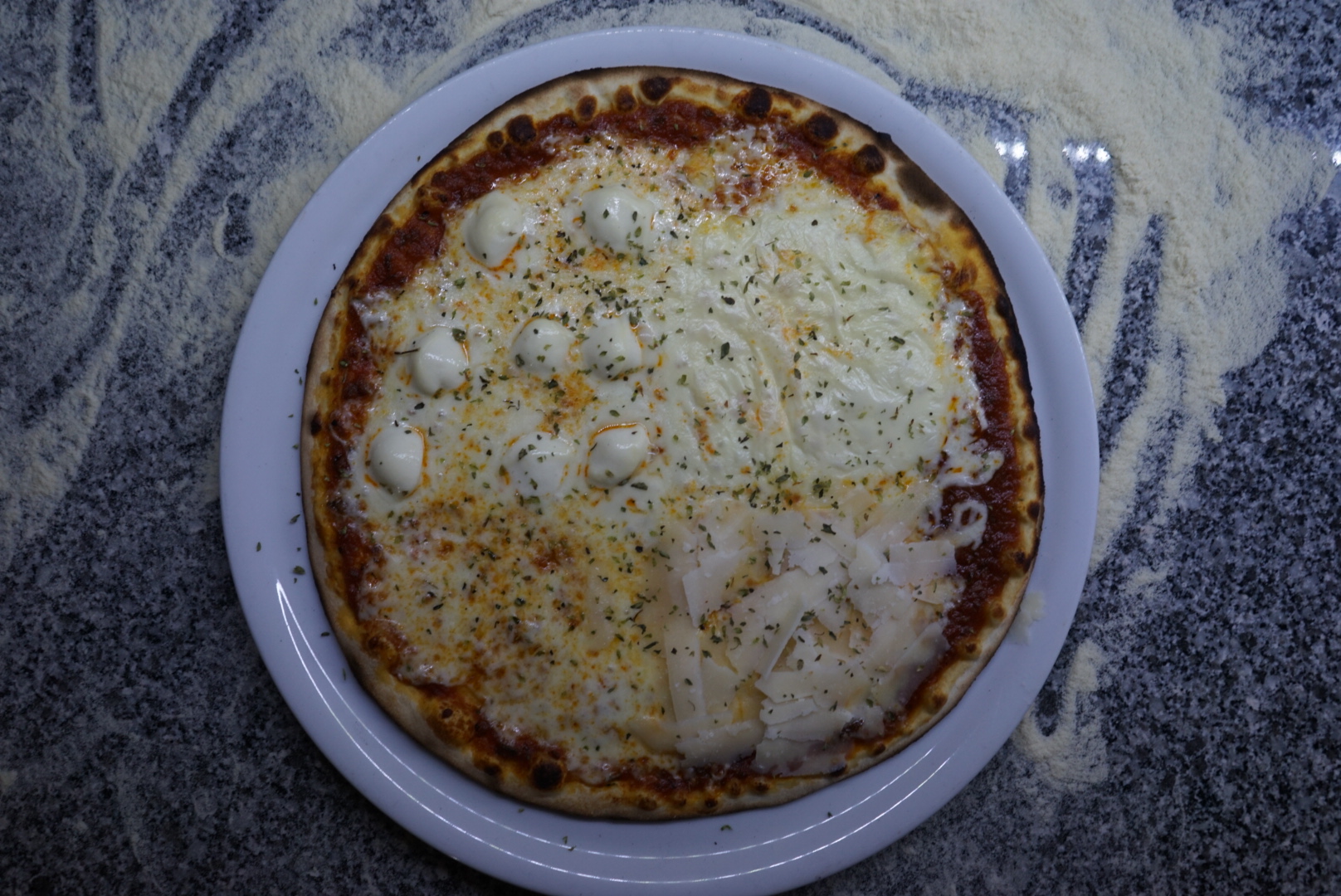 Pizza<br>4 Formaggi